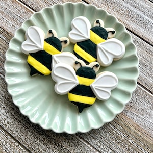 Bumble Bee Sugar Cookies - 1 Dozen (baby shower, birthday)