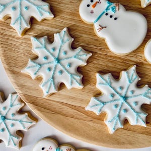Winter theme Sugar Cookies (snowmen and snowflake cookies)