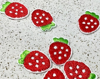 MINI STRAWBERRY Embroidered Iron on Patch Strawberry Adornment Embroidery, Strawberry patch for clothes, backpack patch