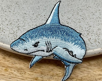 FISH Embroidered IRON on PATCH Saw Shark Heat Adhesive Pet Animal Patches Adornment Decoration Sea Food Holidays Blue Fishing Funny Naval