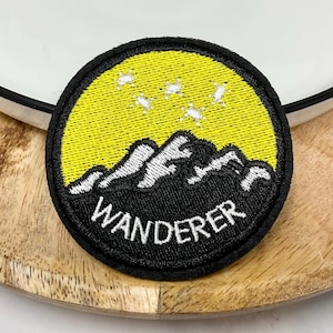 Embroidered IRON ON PATCH Heat Adhesive WandererTravelling Decoration Adornment Embellishment Ornement Mountain Outdoors Nature Mountain