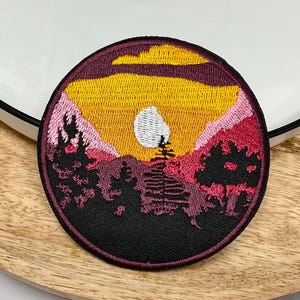 FOREST SUN MOUNTAIN Embroidered Iron on Patch Iron Heat Adhesive, Traveling Decoration Adornment Embellishment Ornament Mountain