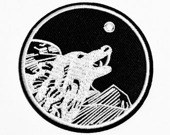 Wolf Embroidered IRON ON PATCH Moon Heat Adhesive Wild Animal Patches Adornment Decoration Badge Applique Dog Black White Clothes to Mend