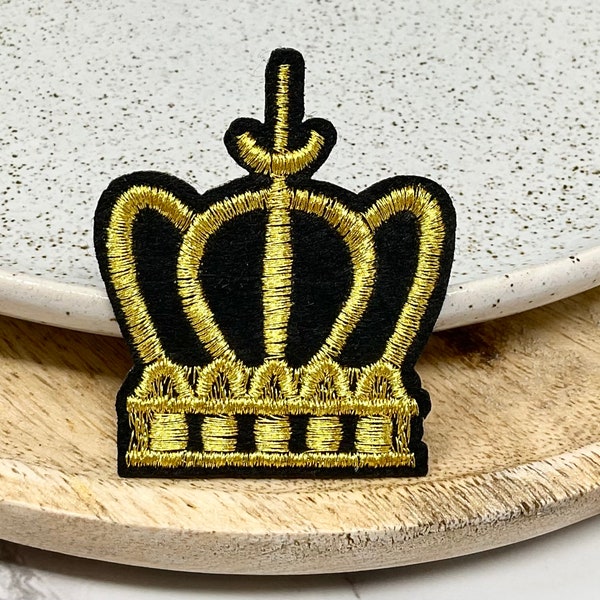 Embroidered IRON on PATCH Crown Patches Heat Adhesive Backing Decoration Adornment Embellishment Patchwork Christmas Birthday Golden Crown