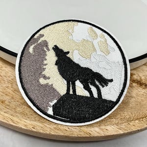 WOLF Bestickter Aufnäher zum Aufbügeln, Mond, Wärmekleber, Wildtier-Aufnäher, Dekoration, Abzeichen, Applikation, Hund, Schwarz, Weiß, Kleidung zum Ausbessern