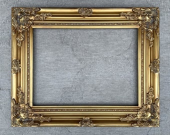 Stunning Ornate Rococo Gilt Gesso Gallery Frame