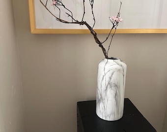 Beautiful Porcelain Swirl Marble Vase like Marble  - Stylish Home Decor Gorgeous Flower Vase - Trendy Fashion Home Flower Marble Look Vase