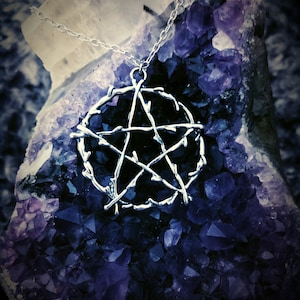 Colar de pentáculo de galho de árvore, colar Wiccan, joias Wiccan, joias de bruxa, colar de bruxa, bruxa