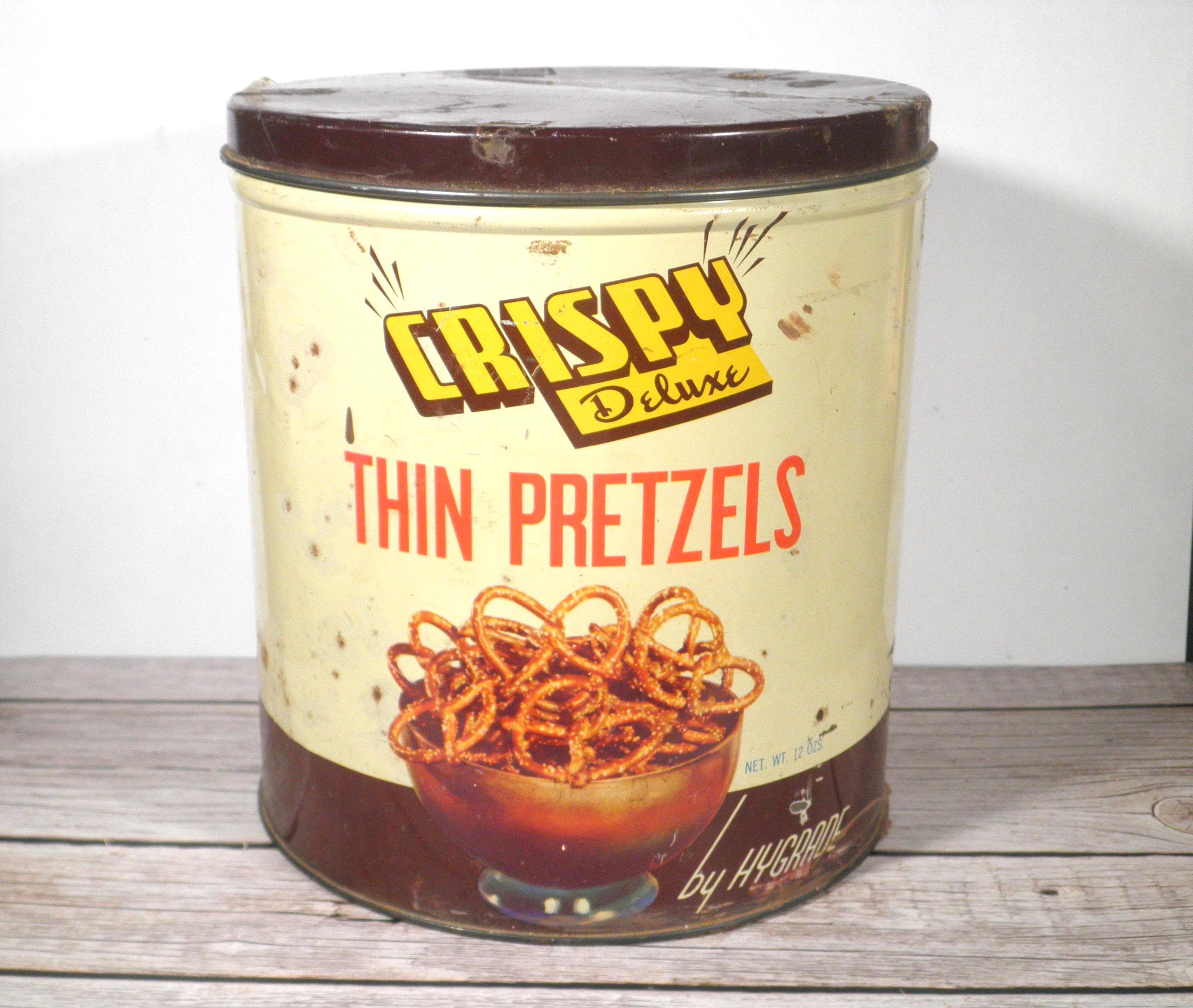 Vintage Mid-century Crispy Deluxe Thin Pretzel Tin by Hygrade