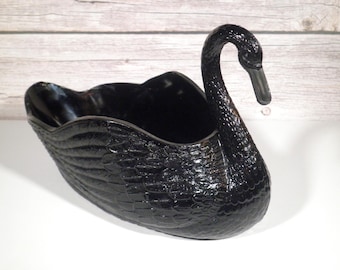 Vintage L.E. Smith black amethyst glass swan bowl