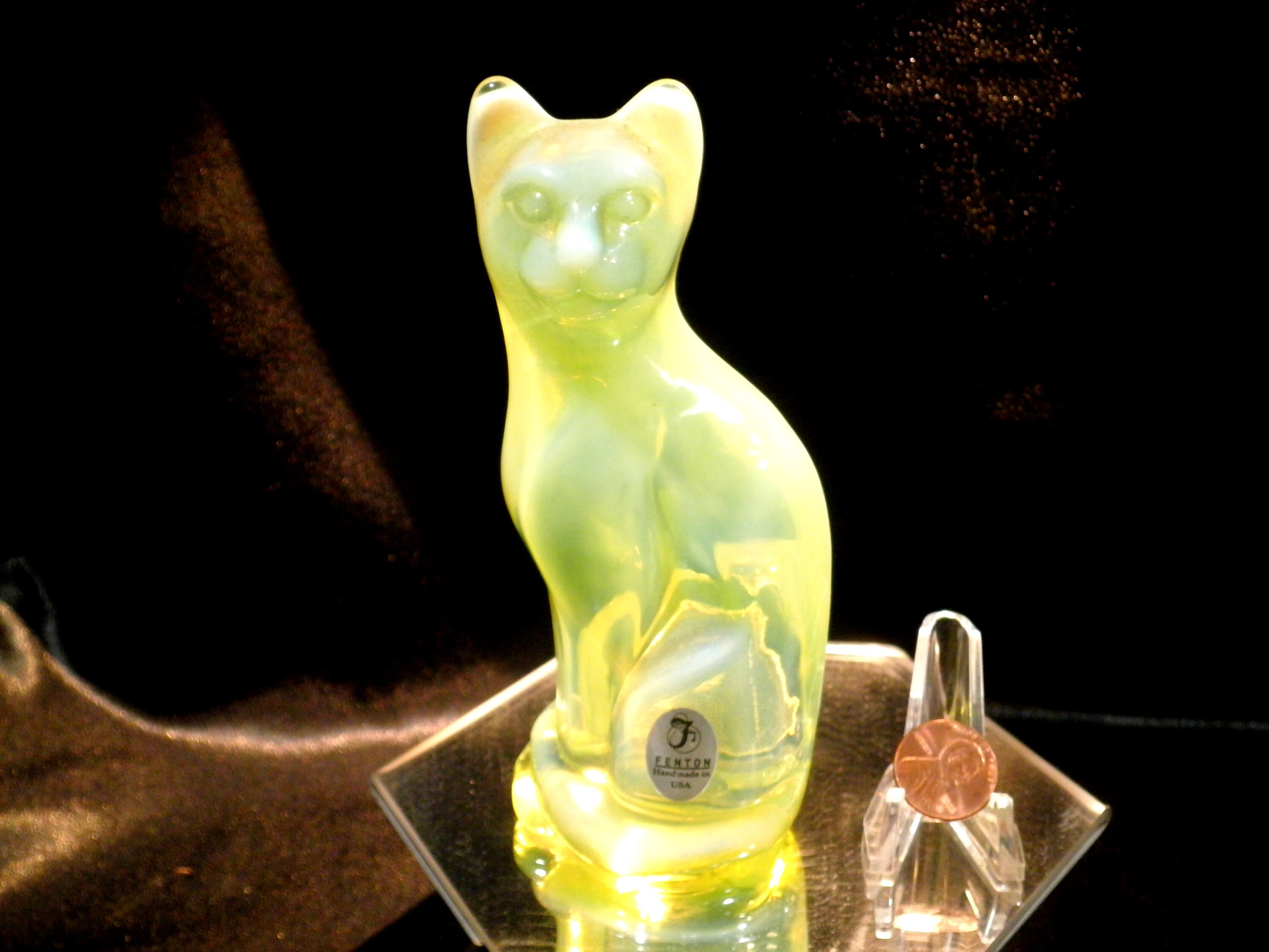 Tall 5 1/2 Inch Fenton Vaseline Opalescent Cat Figurine Etsy