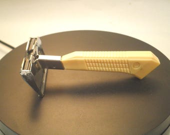 Maquinilla de afeitar de seguridad de un solo filo con peso pluma GEM vintage