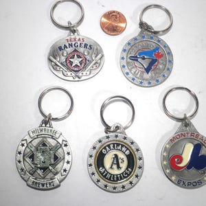 Vintage MLB Baseball Schlüsselanhänger - Rangers, Bluehäher, Expos, Leichtathletik, Brauer - Auswahlgruppe