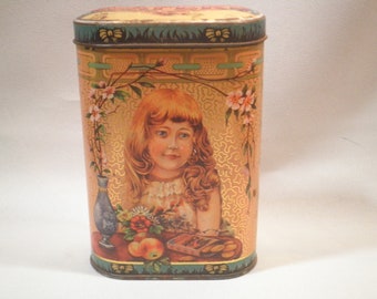 Vintage Famous Biscuit Co. Home Made Ginger Wafers Tin Can