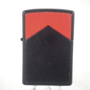 Vintage 1990s Marlboro Red Roof Black Matte Zippo Lighter - Works