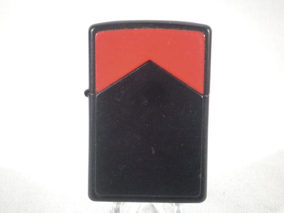 Vintage 1990s Marlboro Red Roof Black Matte Zippo Lighter - Works 