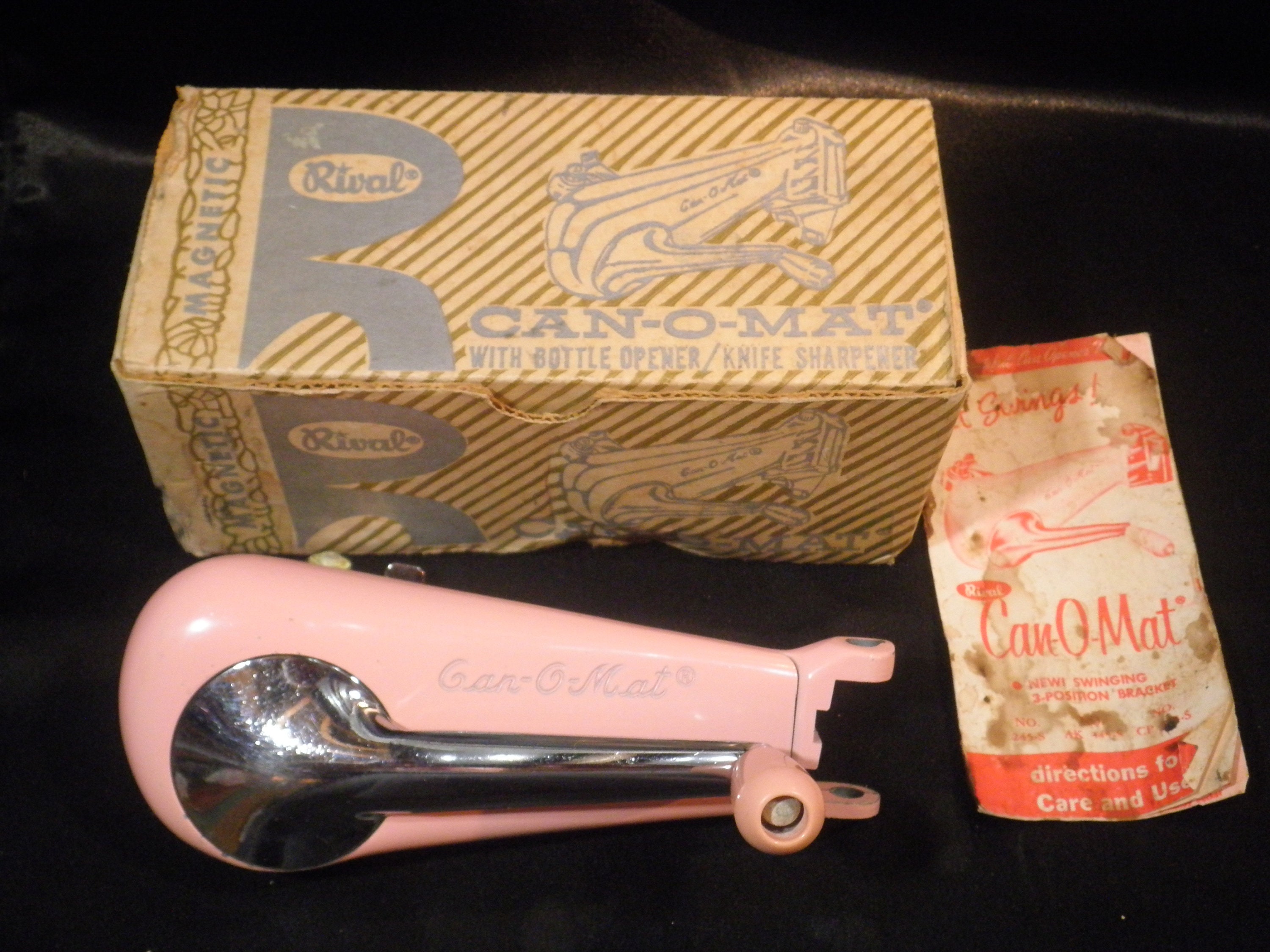 Working 1970s Harvest Gold Sunbeam Total Clean Electric Can Opener,  Goldenrod Can Opener, Gold Sunbeam Can Opener 