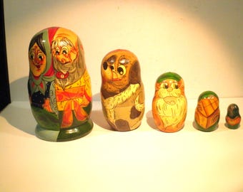 Vintage Russian Nesting Dolls Set