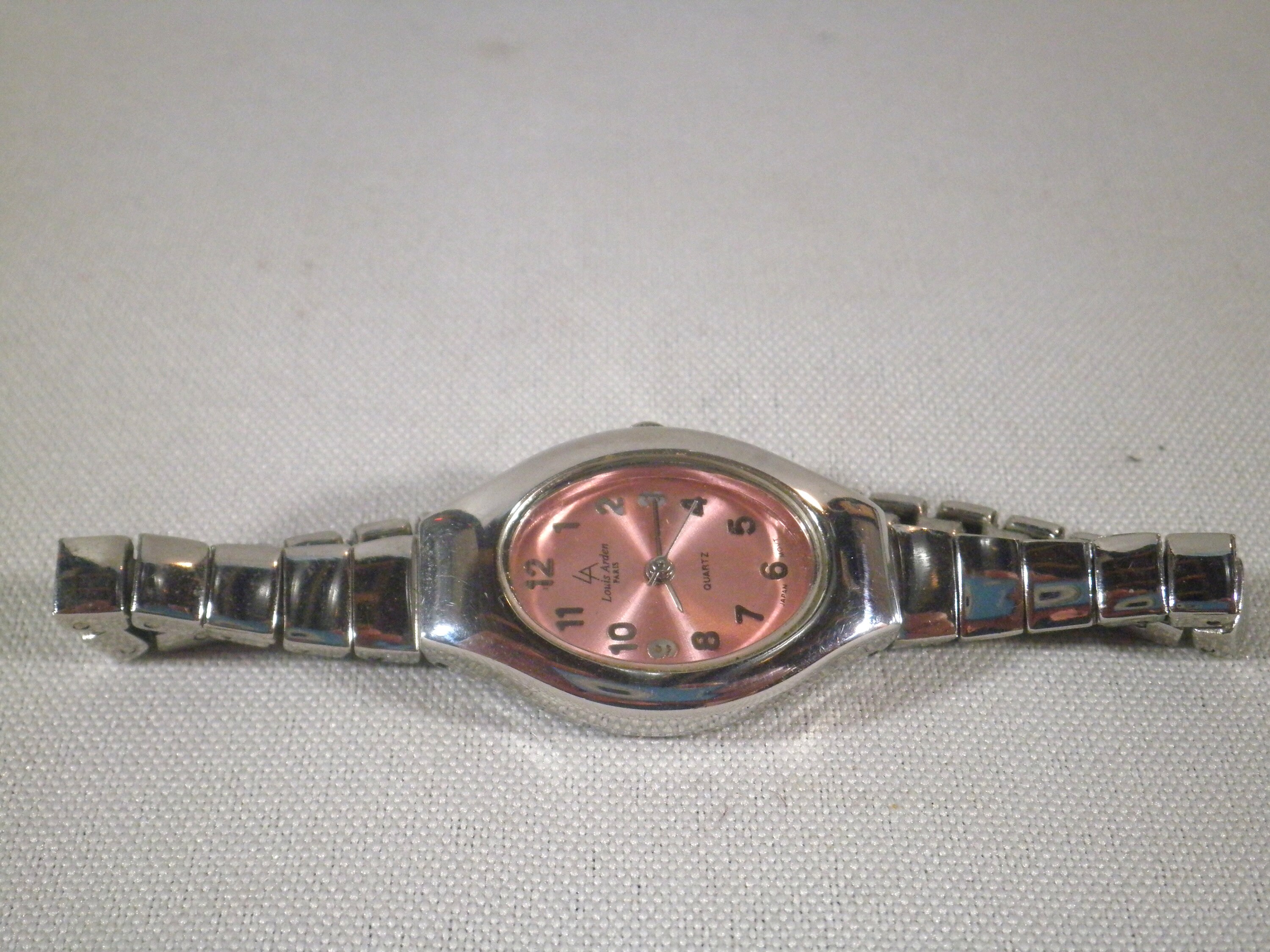 Louis Arden quartz watch, Women's Fashion, Watches & Accessories, Watches  on Carousell