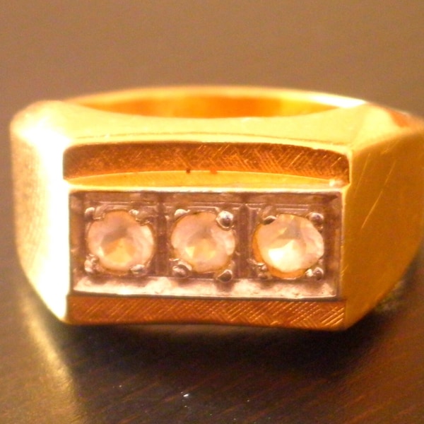 UNCAS Vintage Men's Ring 18KT HGE With Rhinestones Size 12