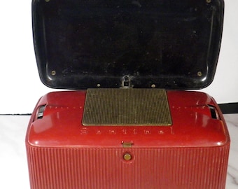 Sentinel Model 286PR "Treasure Chest" Portable Radio - Circa: 1947