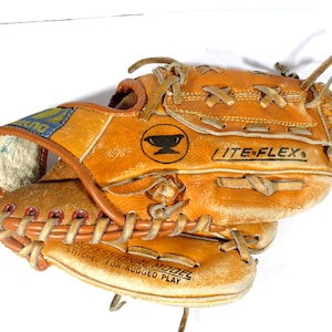 Vintage Youth Baseball Glove - Etsy