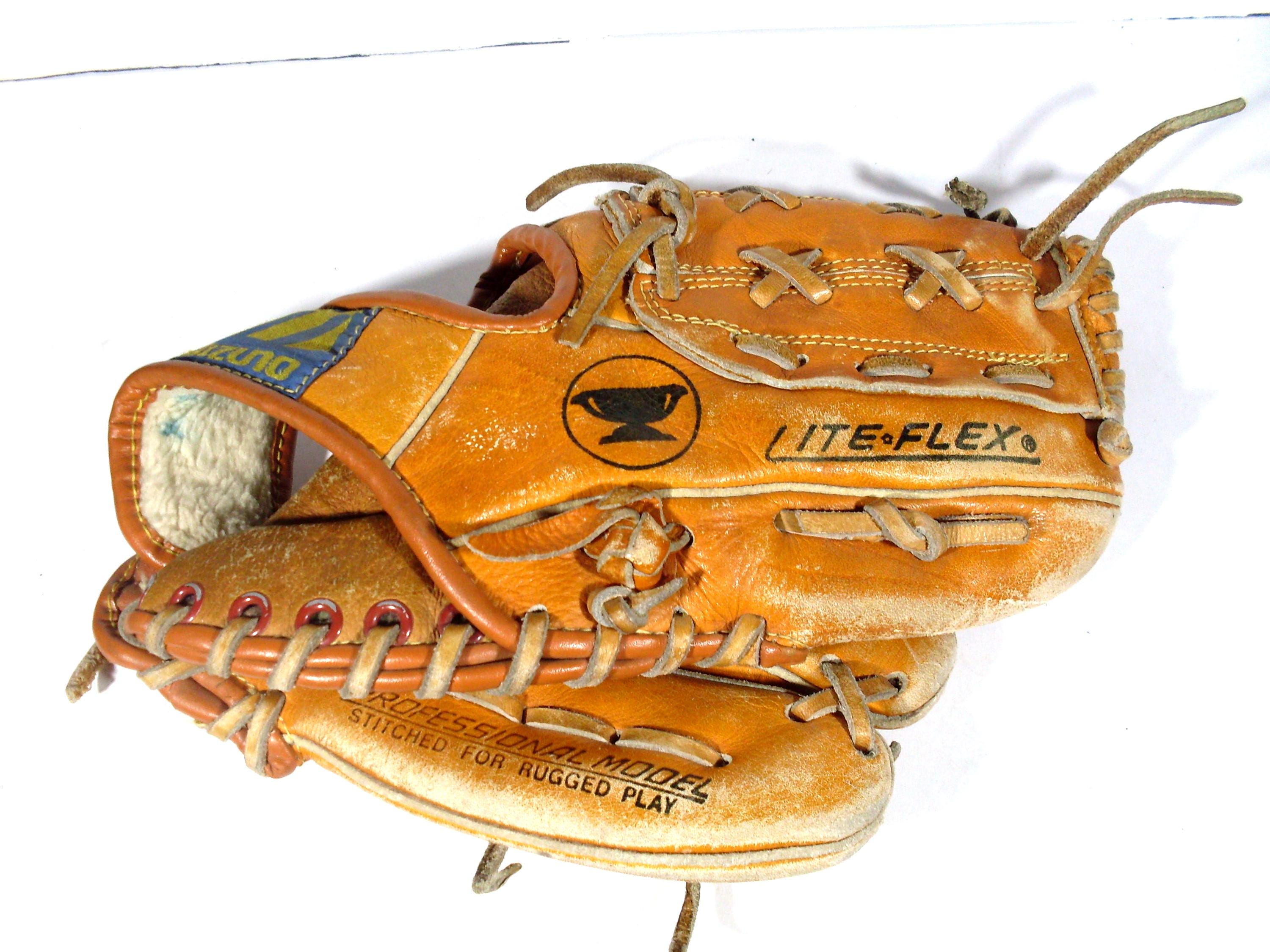 Vintage Mizuno Glove - Etsy