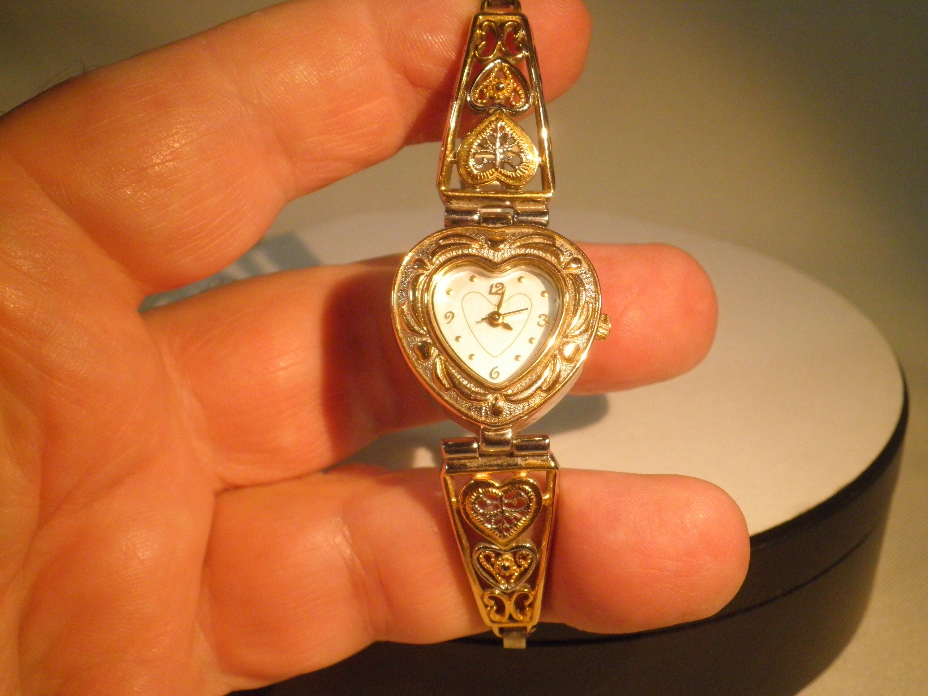 Fada Industries Inc Watches Vintage Fada Industries Bezel Heart