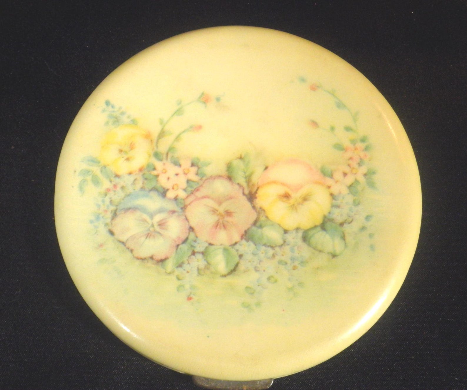 Large Vintage 1930s Rex 5th Avenue Celluloid Roses Flapjack Powder ...