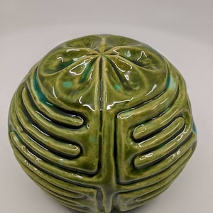 Ceramic Spherical God&#39;s Eye Finger Labyrinth- Medieval Cathedral Maze Game, Meditation Prayer Spiritual Art#G5