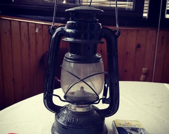 Vintage oil sea lantern