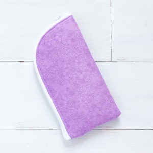 Lavender Sunglasses Pouch, Floral Eyeglass Case, Fabric Zipper Pouch, Soft Sunglasses Holder, Padded Glasses Case