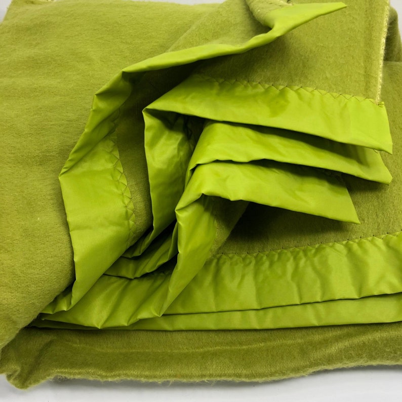 Vintage Green Satin Trim Blanket Full Avocado 72 x 90 Etsy