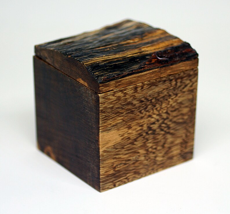 Small Jewelry Lid Box