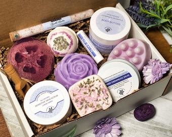 Lavender Spa Gift Set, Personalized Gift Box for Mom, Birthday Gift Box, Self Care Spa Gift, Relaxation Spa Gift for Her.