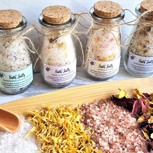 Organic Essential Oil Bath Salts | Spa Gift Set, Dried Flowers