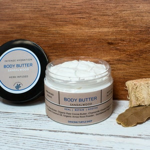 Men's Self Care Gift Set | Sandalwood Cedar Amber Grooming Kit | Essential Care Package for Him | Luxury Gift Box for Men | Thoughtful Gifts 画像 2