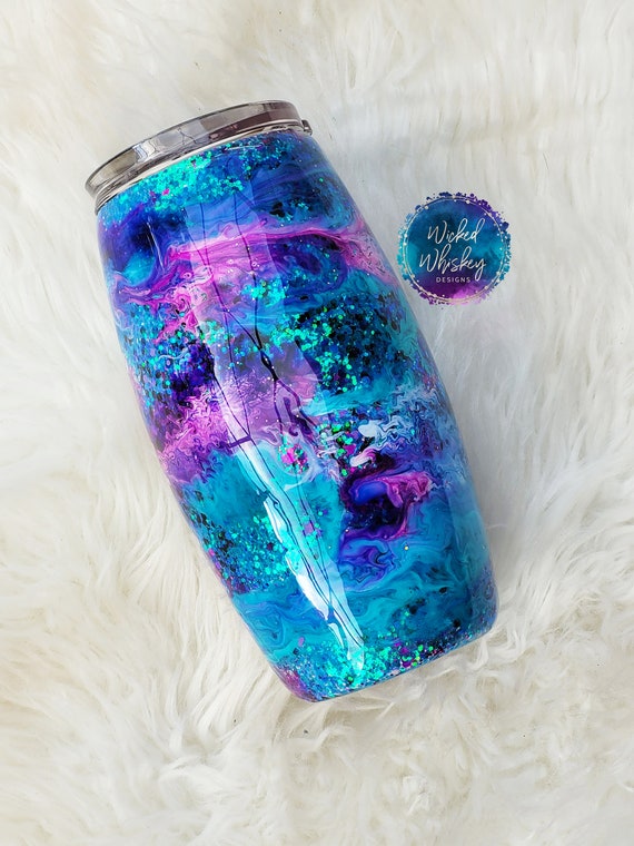 Premium wholesale glitter tumbler in Unique and Trendy Designs