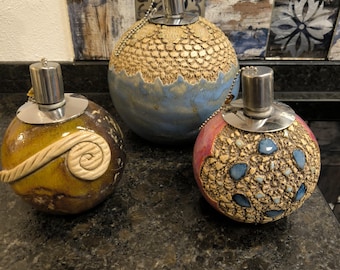 ANCIENNE LAMPE BERGER Signée Tharaud EUR 50,00 - FR