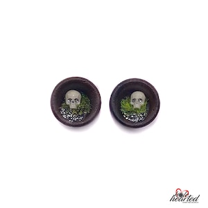 10mm Handmade No. 657 Skulls Pair Bamboo Wood Double Flare Ear Tunnels Plugs Gauges Stretchers