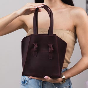 Kleine Ledertasche für Frauen, weinrote Ledertasche, kleine Einkaufstasche, Damen-Ledertasche, weiche Ledertasche