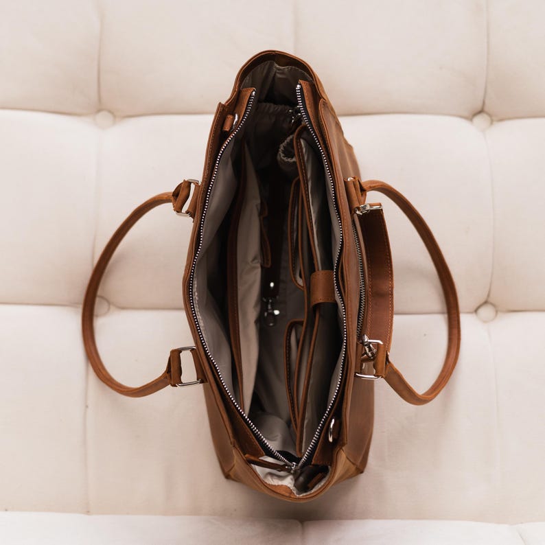 Große Leder Arbeitstasche Frauen, Große Schultertasche Frauen, Reisetasche Frauen, Tasche mit Trolley ärmel, Laptoptasche Frauen, Tote Handtasche aus Leder Bild 10