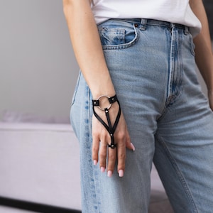 Leather hand harness womens, Hand harness strap, Harness bracelet, Finger palm bracelet, Leather ring bracelet, Leather cuff bracelet women image 7
