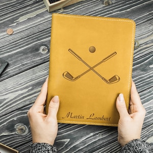 Cahier de golf en cuir, carnet de golf personnalisé, cadeaux de golf personnalisés pour papa, cadeaux de golf personnalisés pour garçon d'honneur, cadeaux de golf gravés