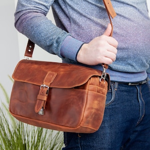 Personalized leather camera bag,Camera satchel,Leather camera bag crossbody,Messenger camera bag,Dslr camera accessories,Dslr camera bag