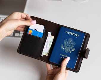 Porte-passeport en cuir pour femme, porte-cartes d'identité personnalisé, étui pour passeport de voyage, étui pour passeport personnalisé, bouton-pression en cuir pour étui de passeport