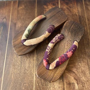 Vintage Japanese Geta Sandals: Kimono Fabric Straps, Women&#39;s Size 8