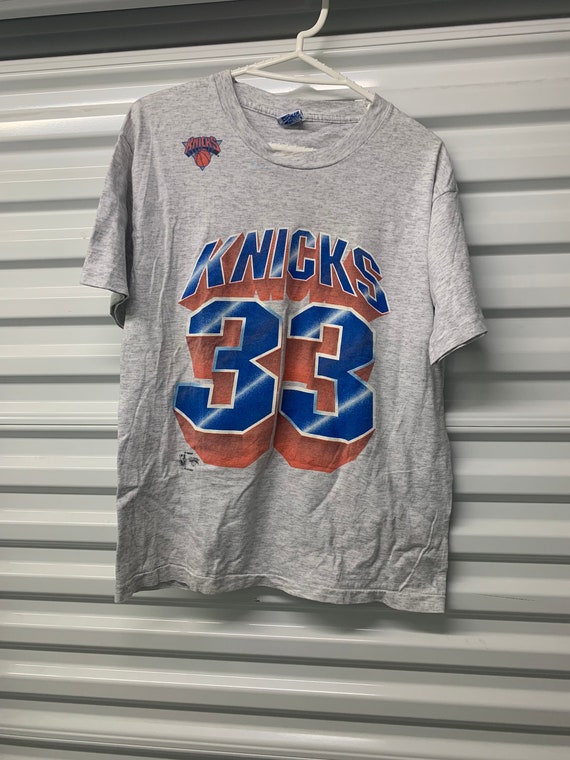 Vintage 90's New York Knicks T-Shirt Met lange mouwen Maat 10-12 Kleding Unisex kinderkleding Tops & T-shirts T-shirts T-shirts met print 