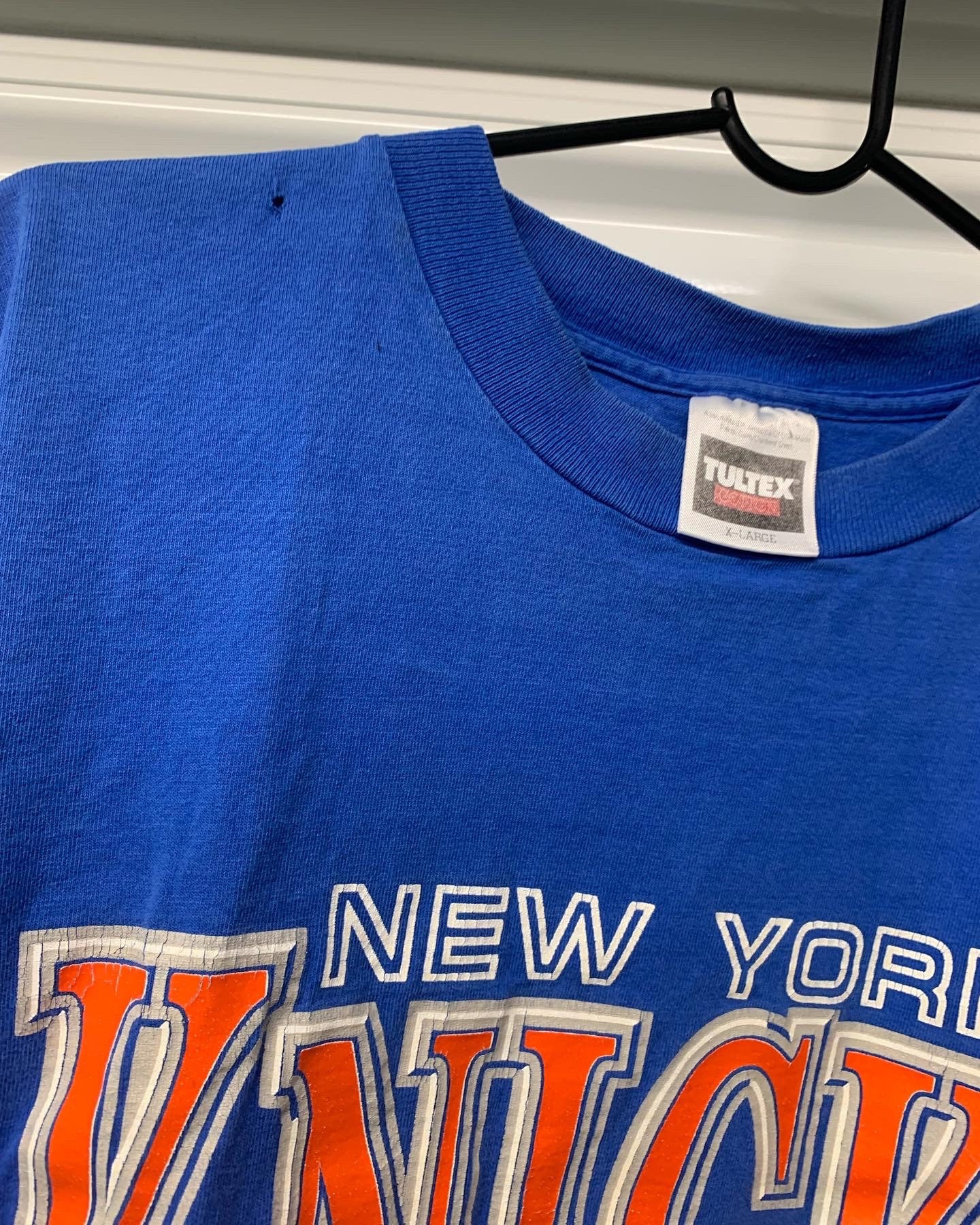 Vintage 90s TRENCH NBA New York Knicks T-Shirt NOS **NWOT**