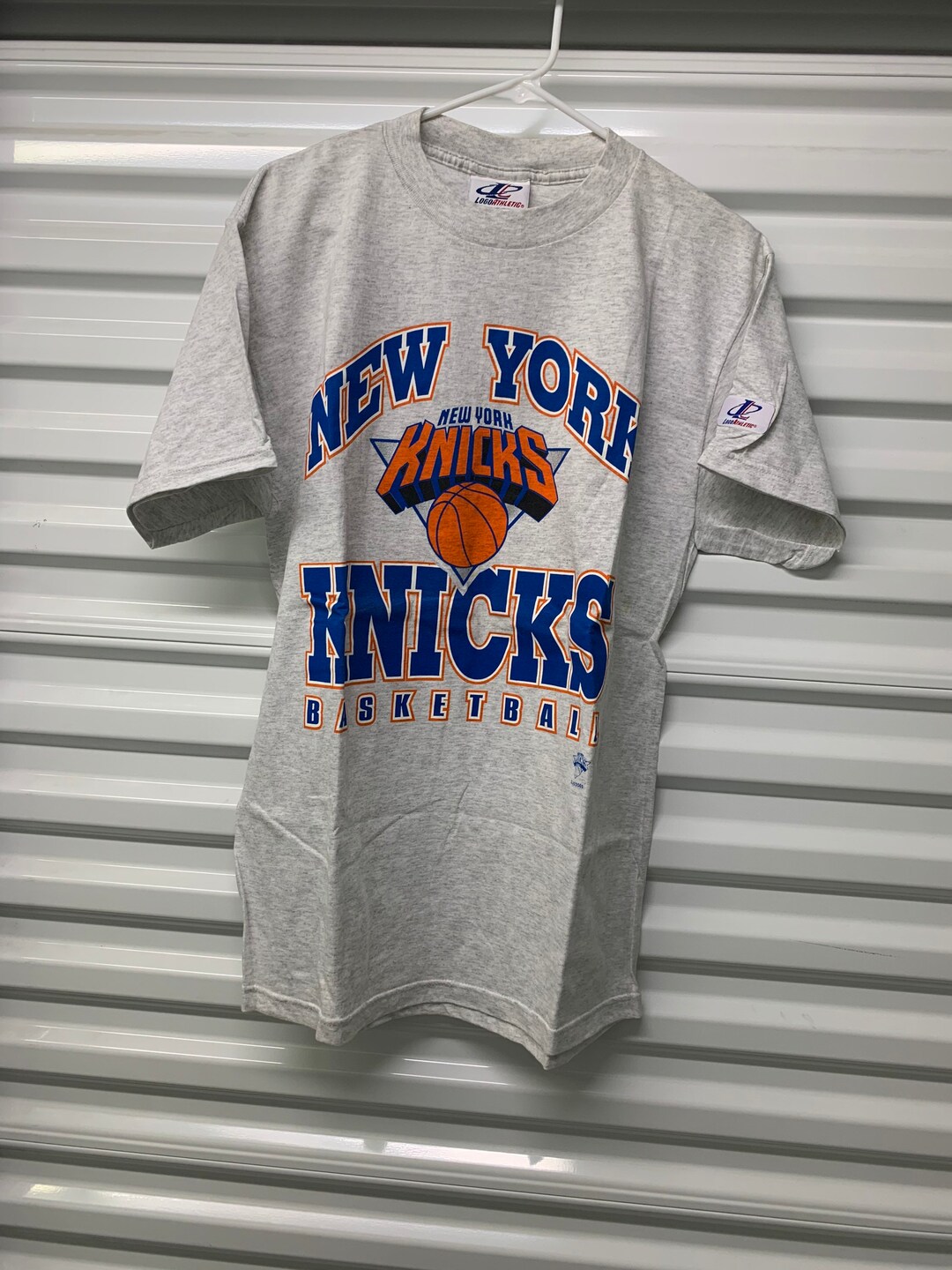 Vintage 90s New York Knicks Logo Athletic Tshirt Mens Size Etsy